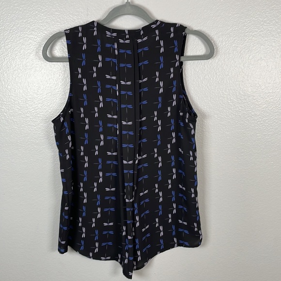 41 Hawthorn Bryson pleated detail sleeveless blouse Dragonfly print NWT small - Picture 3 of 4
